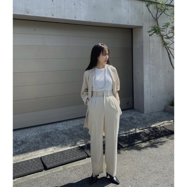 Ameri VINTAGE - louren highwaist straight pants(ベージュ)の通販 by ...