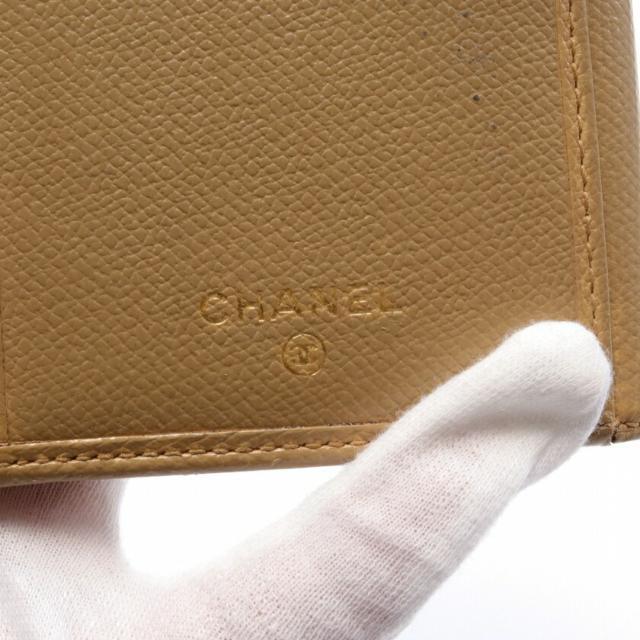 CHANEL - ココボタン 二つ折り長財布 Wホック財布 レザー ベージュ