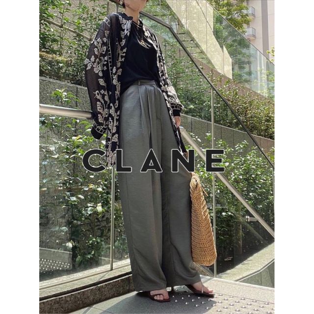 CLANE GLOSS WEAVE TUCK PANTS商品説明