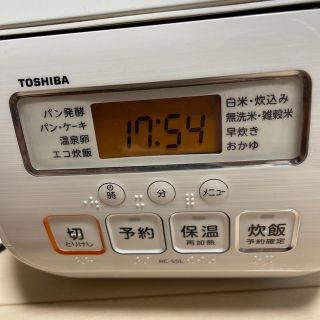 トウシバ(東芝)の炊飯器「3合」　これ以上の値下げはできません(炊飯器)