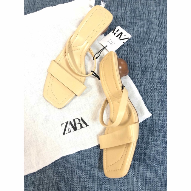 ZARA(ザラ)のZARA ウッドヒールサンダル　37 完売 レディースの靴/シューズ(サンダル)の商品写真