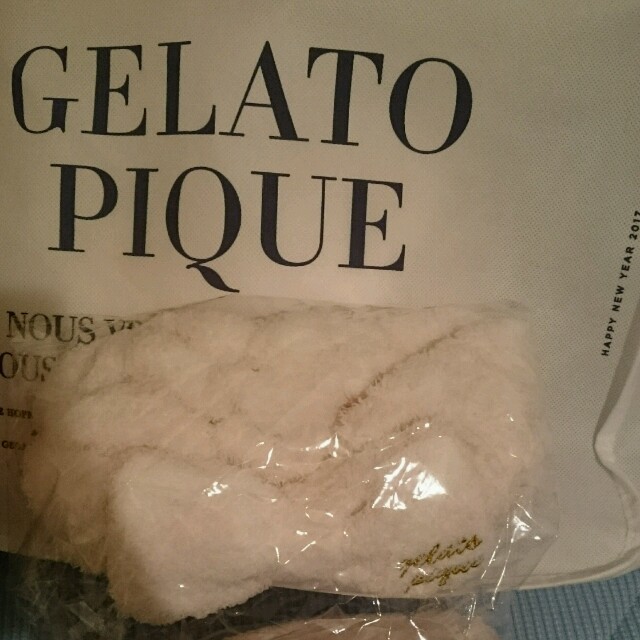 gelato pique(ジェラートピケ)のohwadasn様専用 福袋 ヘアバンド レディースのルームウェア/パジャマ(ルームウェア)の商品写真