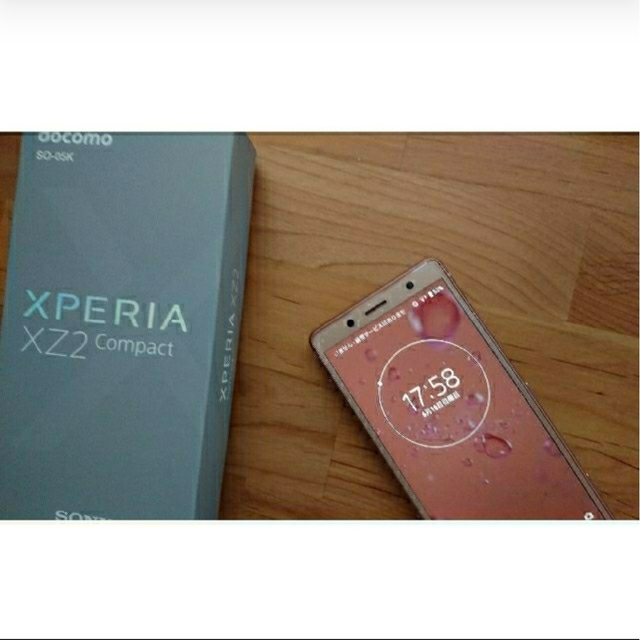 Xperia(エクスペリア)の【simフリー】Xperia XZ2 Compact SO-05Kドコモ ソニー スマホ/家電/カメラのスマートフォン/携帯電話(スマートフォン本体)の商品写真