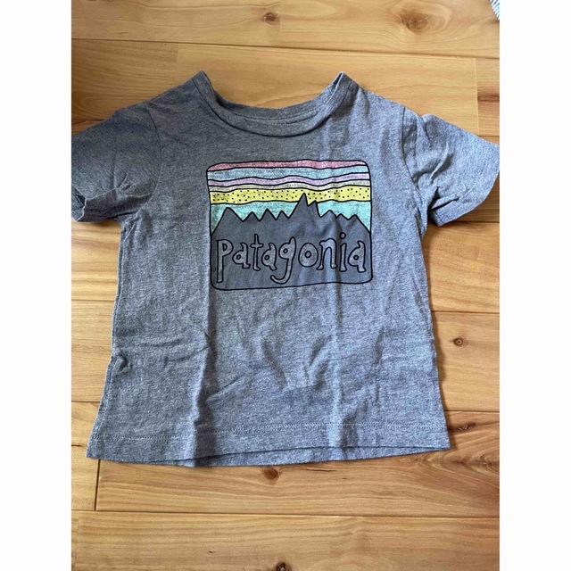 patagonia(パタゴニア)のパタゴニアシャツ キッズ/ベビー/マタニティのキッズ服女の子用(90cm~)(Tシャツ/カットソー)の商品写真