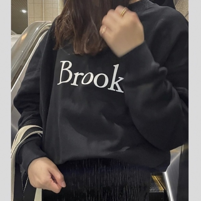 1LDK SELECT(ワンエルディーケーセレクト)の【新品】Brook クルーネックスウェット 黒 XL メンズのトップス(スウェット)の商品写真