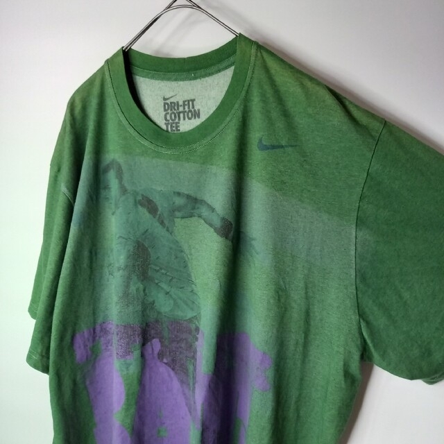 NIKE(ナイキ)のナイキ　クルーネック　グラフィックTシャツ　NFL　ビッグプリント　緑 メンズのトップス(Tシャツ/カットソー(半袖/袖なし))の商品写真