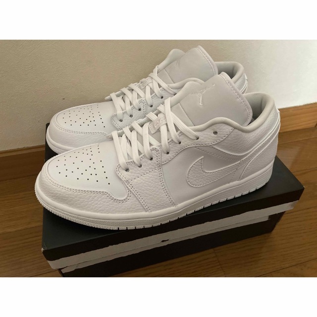 NIKE AIR JORDAN 1 LOW