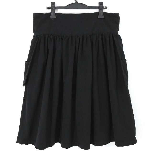 LIMI feu(リミフゥ)のリミフゥ ウールコットンWピンベルトオーバーサイズドスカート レディースのスカート(ひざ丈スカート)の商品写真