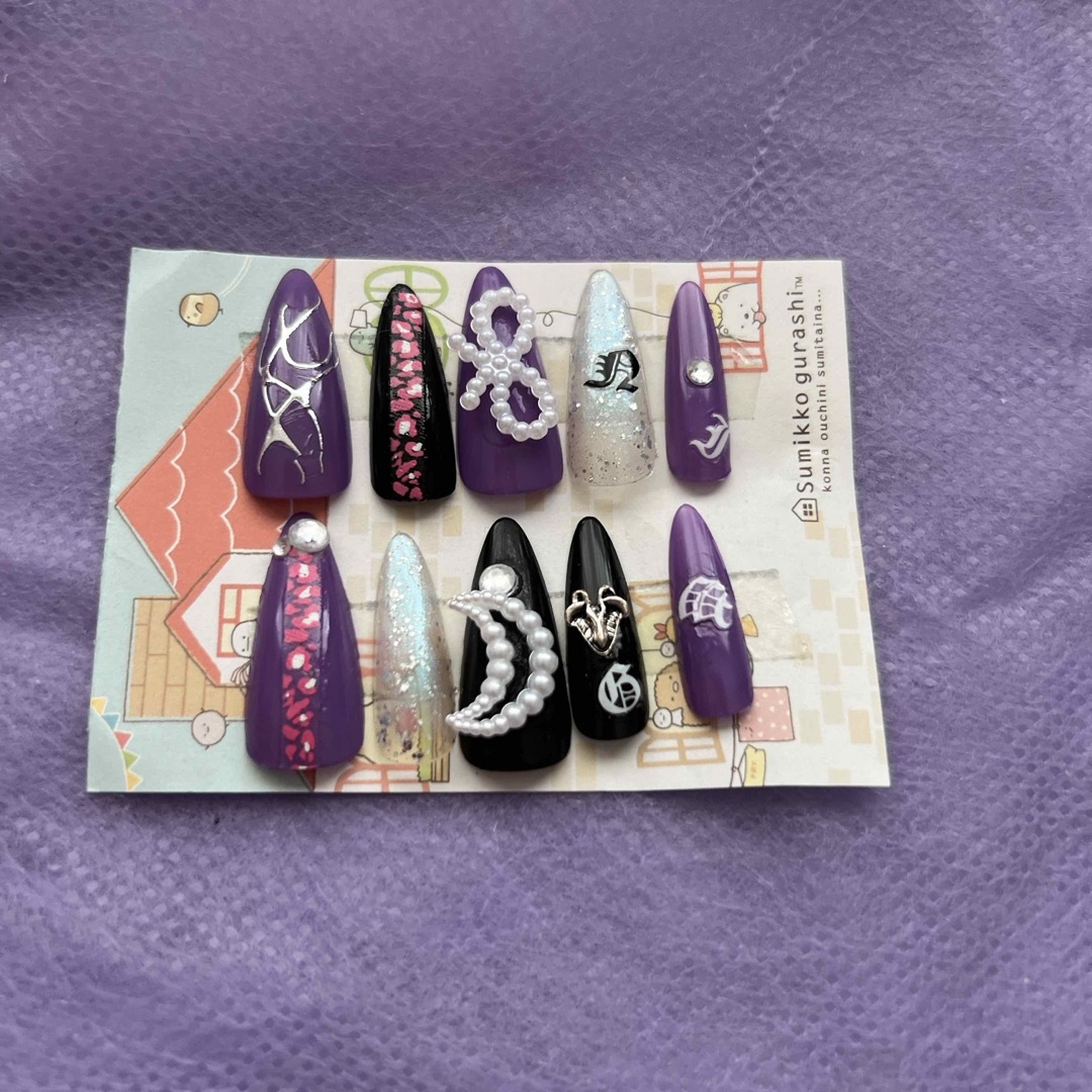 紫 黒 オーロラ色 シルバー ネイルチップ 派手 可愛い 現品限り ギャルネイル コスメ/美容のネイル(つけ爪/ネイルチップ)の商品写真