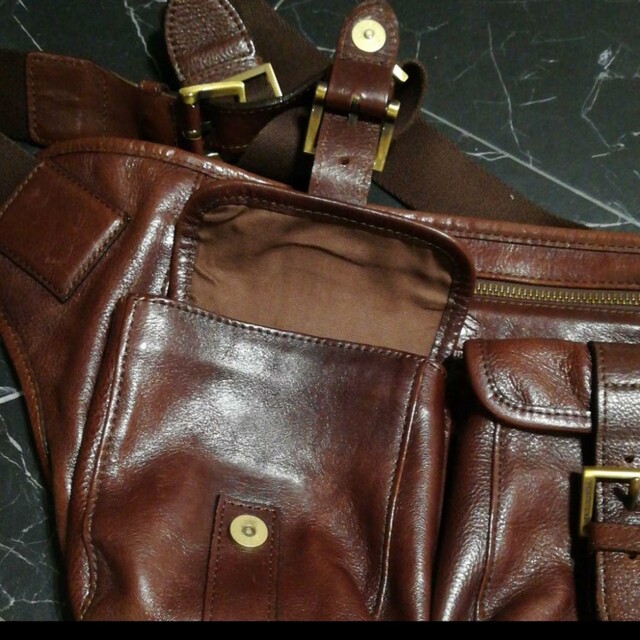 美品】BURBERRY BLACKLABEL 本革 ボディバッグ バーバリー 今年も話題