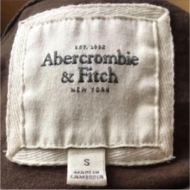 Abercrombie&Fitch(アバクロンビーアンドフィッチ)の★美品★アバクロ Tシャツ レディースのトップス(Tシャツ(半袖/袖なし))の商品写真