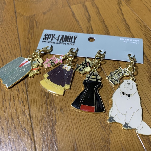 新品　USJ SPY×FAMILY チャームセット　お土産 | フリマアプリ ラクマ