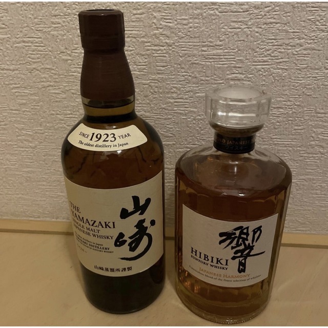 サントリー(サントリー)のSUNTORY サントリー山崎 響 ノンビンテージ 未開栓 食品/飲料/酒の酒(ウイスキー)の商品写真