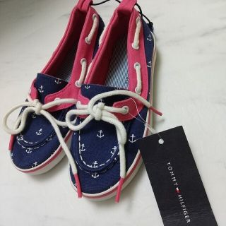 トミーヒルフィガー(TOMMY HILFIGER)の☆ 新品 トミー ☆(スリッポン)