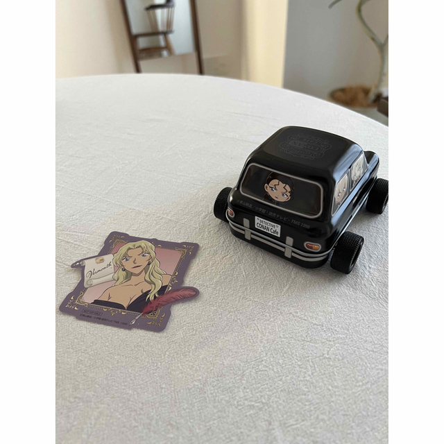 名探偵コナンカフェ　黒ずくめキャンディ缶 エンタメ/ホビーのおもちゃ/ぬいぐるみ(キャラクターグッズ)の商品写真