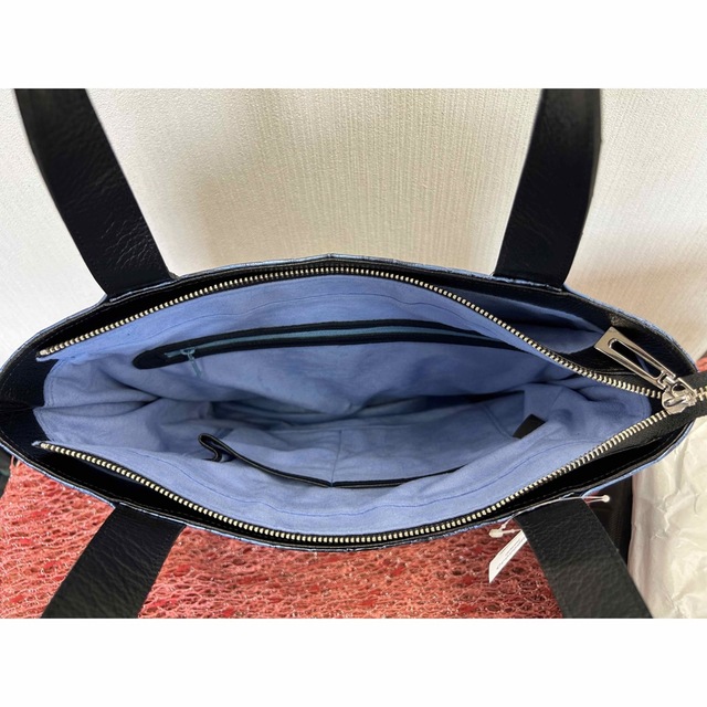 【特別価格】JRA商品 特殊染めマットクロコダイルバック  クロコダイルバック レディースのバッグ(トートバッグ)の商品写真
