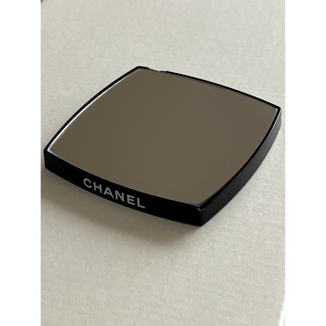 CHANEL  ミラー レディースのファッション小物(ミラー)の商品写真