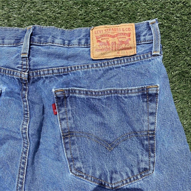 Levi's(リーバイス)のリーバイス 550 W36  L34 ブルーデニムジーンズ バギーパンツ メンズのパンツ(デニム/ジーンズ)の商品写真