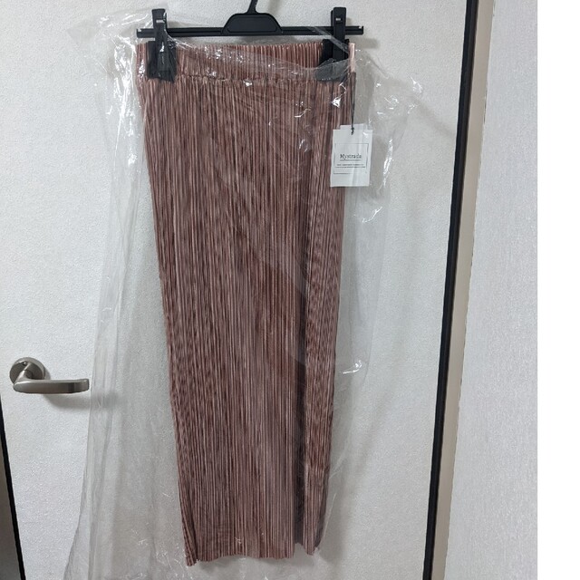 Mystrada(マイストラーダ)の未使用　マイストラーダ　プリーツスカート　サイズM レディースのスカート(ロングスカート)の商品写真