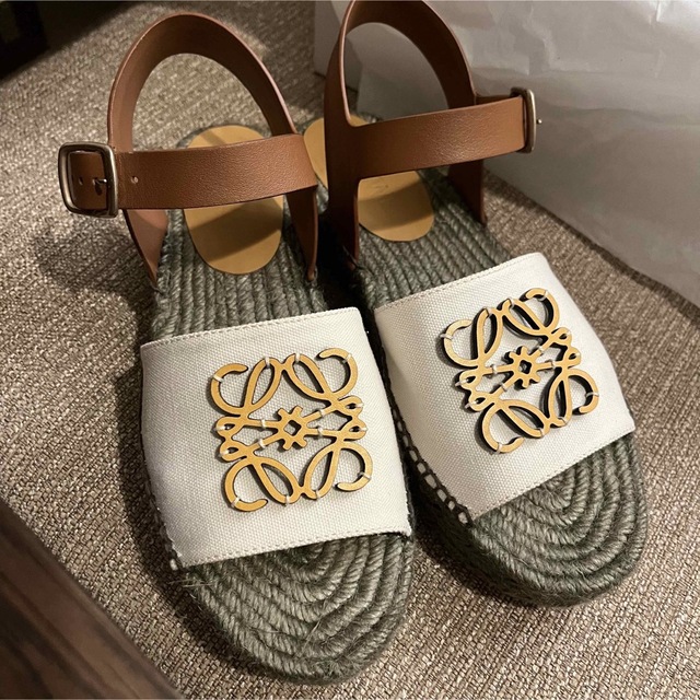 ご予約済み Loewe ロエベ サンダル -