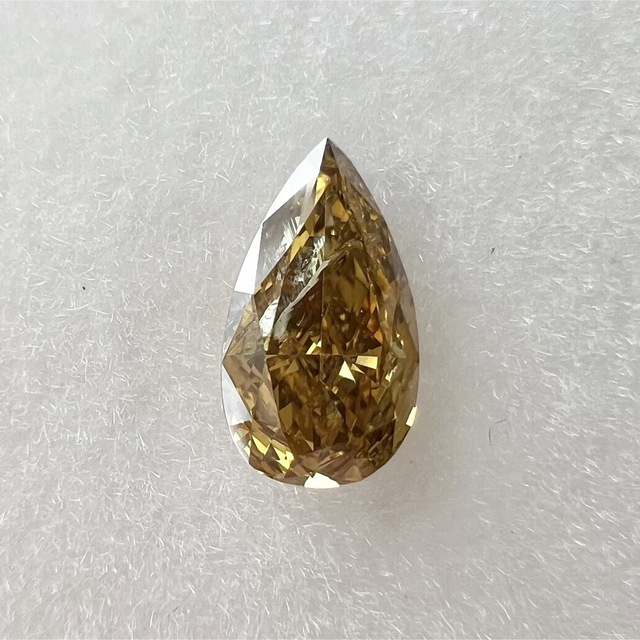 ブラウン イエロー ダイヤモンド ルース 0.254ct ペアシェイプ 大きい