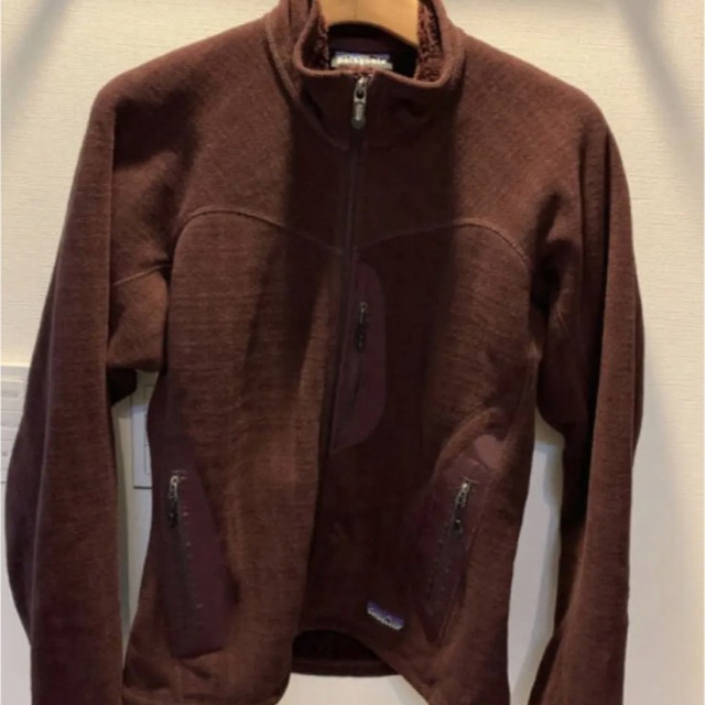 Patagonia R１パタゴニア　フリース 茶色　ブラウン　パーカー　アウター メンズのジャケット/アウター(ブルゾン)の商品写真