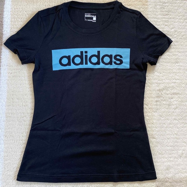 adidas(アディダス)のadidas アディダス　Tシャツ レディースのトップス(Tシャツ(半袖/袖なし))の商品写真