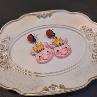 【新品　未使用】韓国　アズナヴール　ピアス(ピアス)