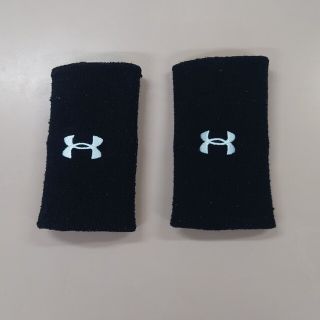 アンダーアーマー(UNDER ARMOUR)のリストバンド、アンダーアーマー、黒、ブラック、15cm(その他)