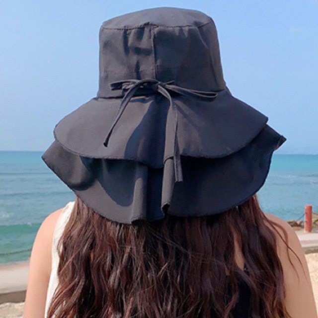ナイロン帽子 つば広 ブラック 日除け 折りたたみ UVカット レディース レディースの帽子(ハット)の商品写真