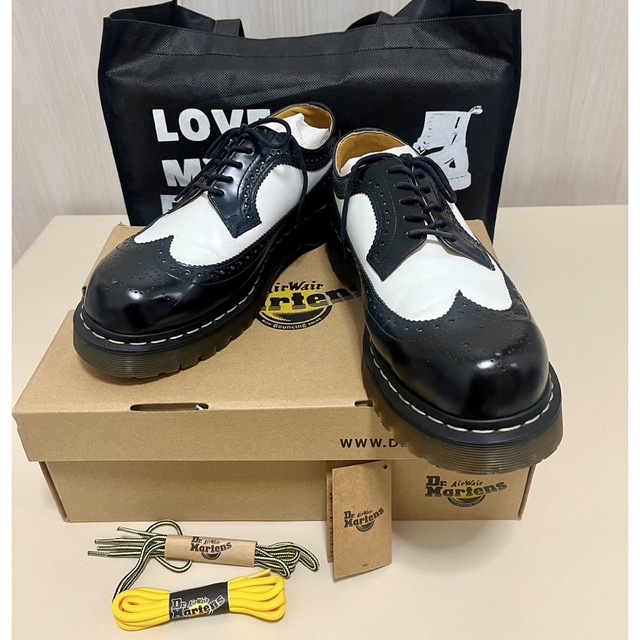 Dr.Martens(ドクターマーチン)のDr.Martens ドクターマーチン　ウィングチップ　UK8 美品廃盤品 メンズの靴/シューズ(ドレス/ビジネス)の商品写真