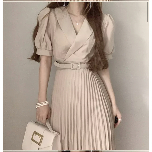 ベルト付きプリーツロングワンピース🤎S/M/L🤎半袖🤎韓国洋服 レディースのワンピース(ロングワンピース/マキシワンピース)の商品写真