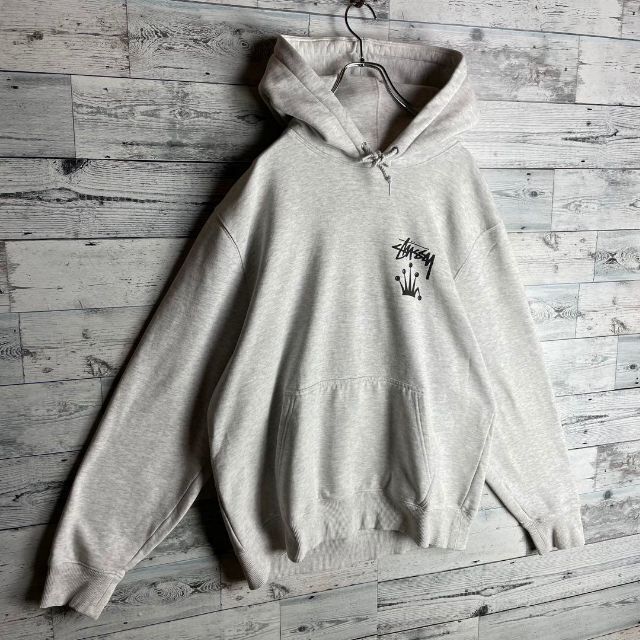 【美品 超人気デザイン】ステューシー☆ 希少デザイン パーカー バックプリント.