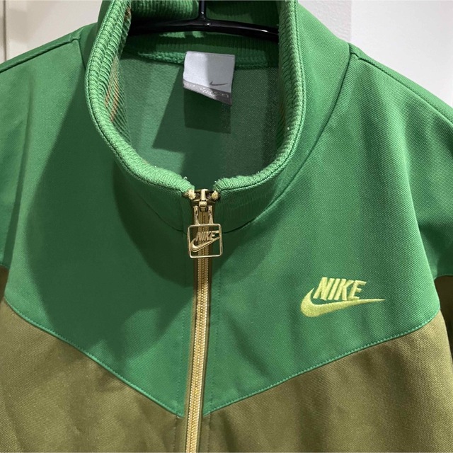 NIKE(ナイキ)のNIKE トラックジャケット メンズのトップス(ジャージ)の商品写真