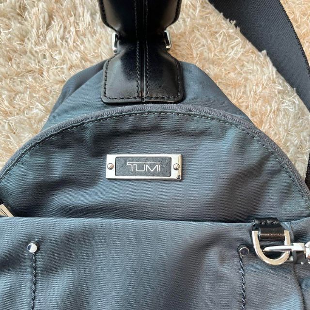 【未使用】TUMI BRIVE SLING BACKPACK バッグ ネイビー