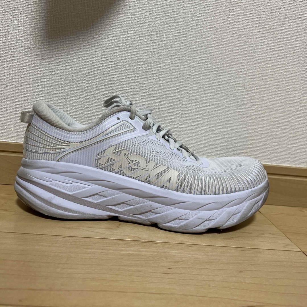 HOKA ONE ONE(ホカオネオネ)のホカオネオネ　ボンダイ7 27cm 1110518 WWH BONDI 7 メンズの靴/シューズ(スニーカー)の商品写真