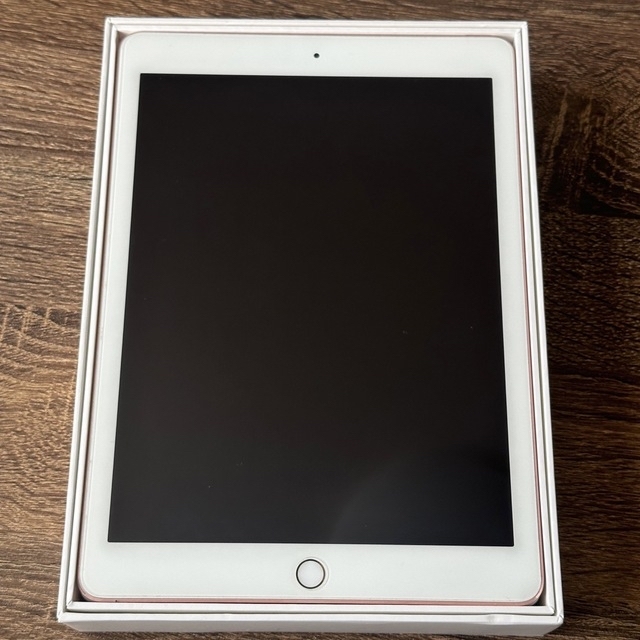 iPad Pro 9.7インチ Wi-Fiモデル 128GB ローズゴールド 【オンライン
