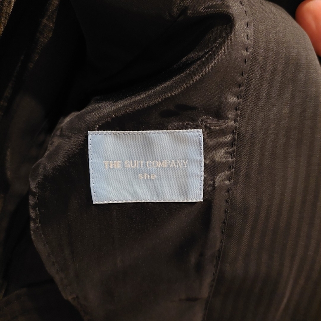THE SUIT COMPANY(スーツカンパニー)の黒 ストライプ 夏用 スーツ 上下(THE SUIT COMPANY) レディースのフォーマル/ドレス(スーツ)の商品写真