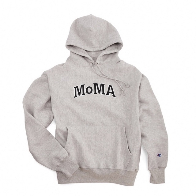 moma パーカー