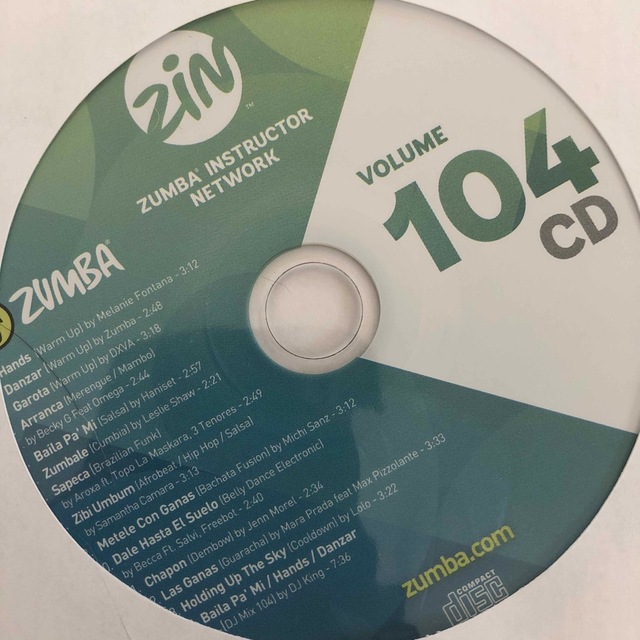 Zumba(ズンバ)のズンバCD zin104 ウォーミングアップ付き エンタメ/ホビーのCD(クラブ/ダンス)の商品写真