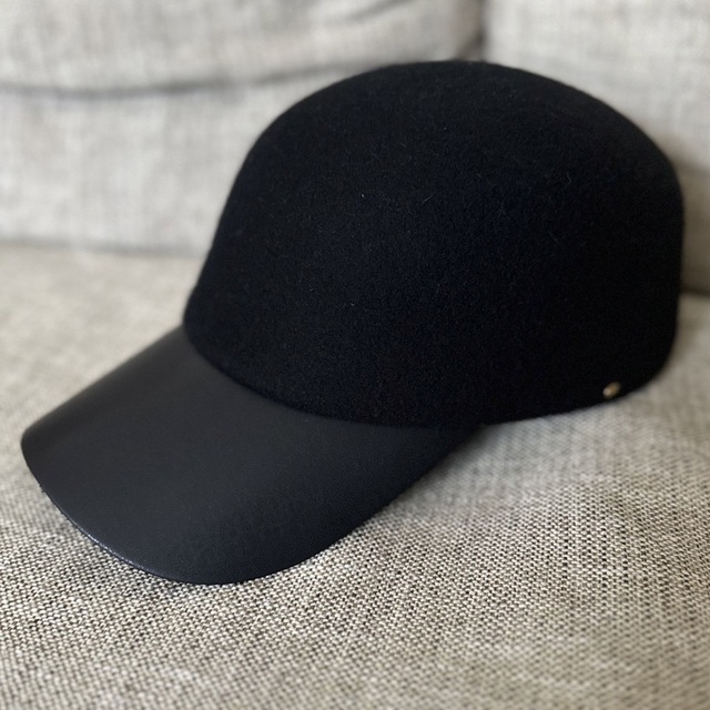 IRIS47 / break cap / black 今年も話題の noxcapital.de
