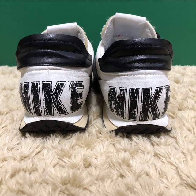 NIKE DAYBREAK-TYPE DC5227-121 パンダ　白黒