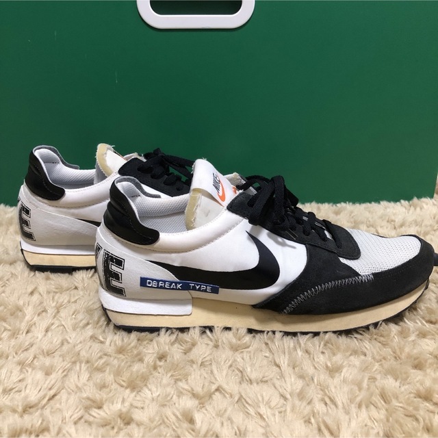 NIKE DAYBREAK-TYPE DC5227-121 パンダ　白黒