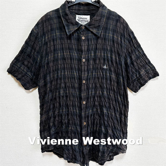 Vivienne Westwood(ヴィヴィアンウエストウッド)の【Vivienne Westwood MAN】ORBロゴ シアサッカー シャツ メンズのトップス(シャツ)の商品写真