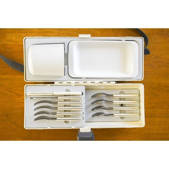 TWINBIRD - 【平成レトロ】国産アウトドア用食器セット 4人向け TWINBIRD - 【平成レトロ】国産アウトドア用食器セット 4人向け