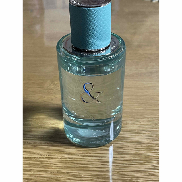 Tiffany & Co.(ティファニー)のティファニー &ラブ フォーハー オードパルファム  香水　50ml コスメ/美容の香水(香水(女性用))の商品写真