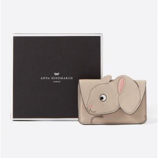 アニヤハインドマーチ(ANYA HINDMARCH)のアニヤハインドマーチ  カードケース　小銭入れ　うさぎ　ラビット　新作　新品(名刺入れ/定期入れ)