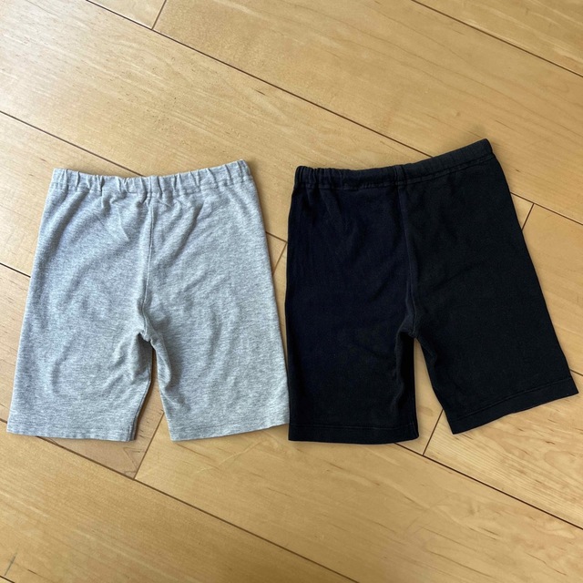 UNIQLO(ユニクロ)のユニクロ　スパッツ　レギンス　3分丈　S  110〜125㎝　インナーパンツ キッズ/ベビー/マタニティのキッズ服女の子用(90cm~)(パンツ/スパッツ)の商品写真