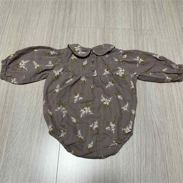 tete a tete(テータテート)のバースデイ　長袖ロンパース　tete a tete 70 キッズ/ベビー/マタニティのベビー服(~85cm)(ロンパース)の商品写真