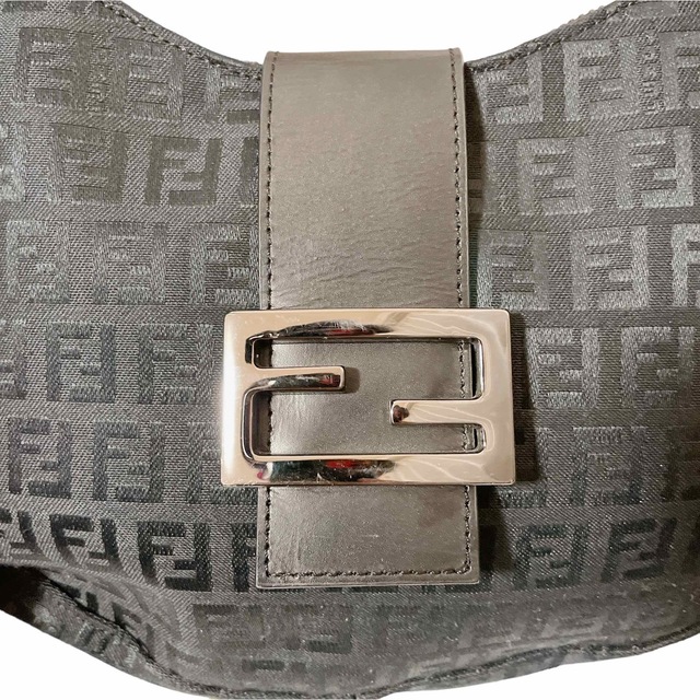 FENDI ズッキーノ　ワンショルダーバッグ